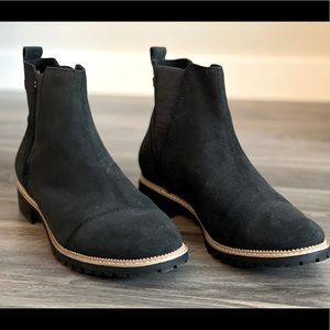 TOMS Cleo water-resistant booties 9.5
